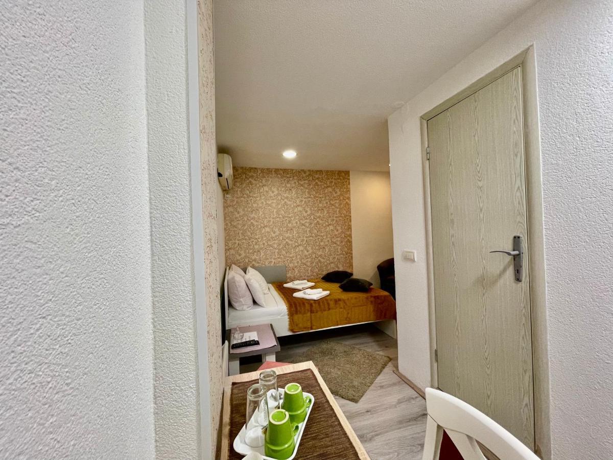 קרגיובאק Apartmani Aleksandra U Centru Grada מראה חיצוני תמונה