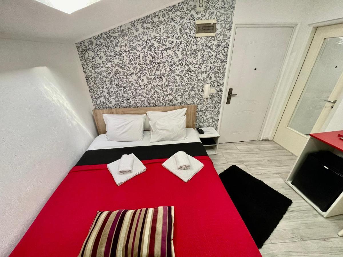 קרגיובאק Apartmani Aleksandra U Centru Grada מראה חיצוני תמונה