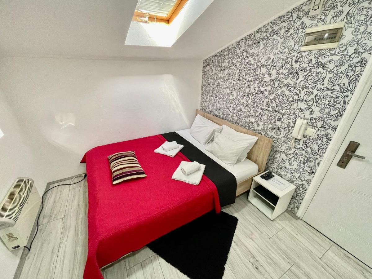 קרגיובאק Apartmani Aleksandra U Centru Grada מראה חיצוני תמונה
