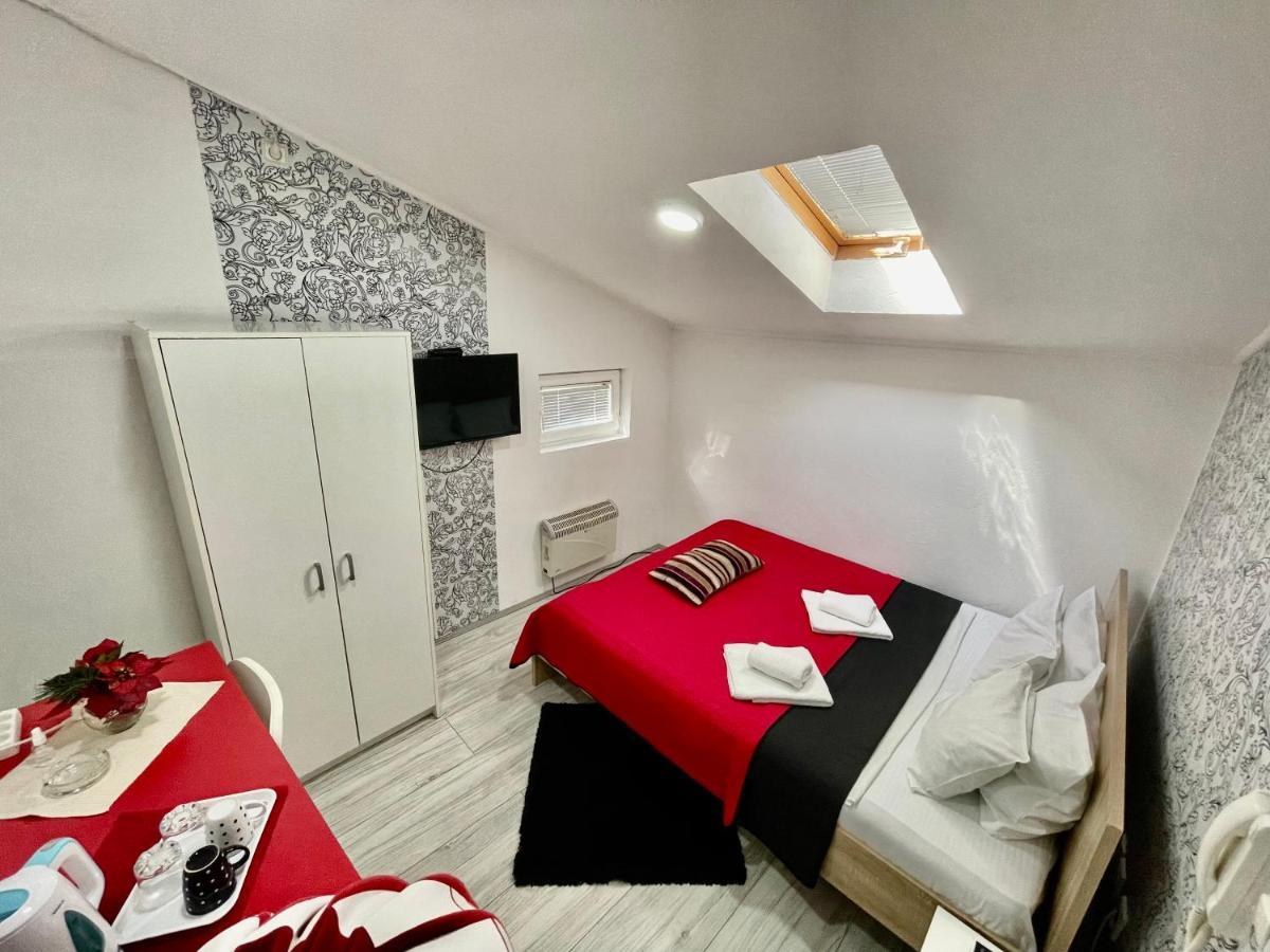קרגיובאק Apartmani Aleksandra U Centru Grada מראה חיצוני תמונה