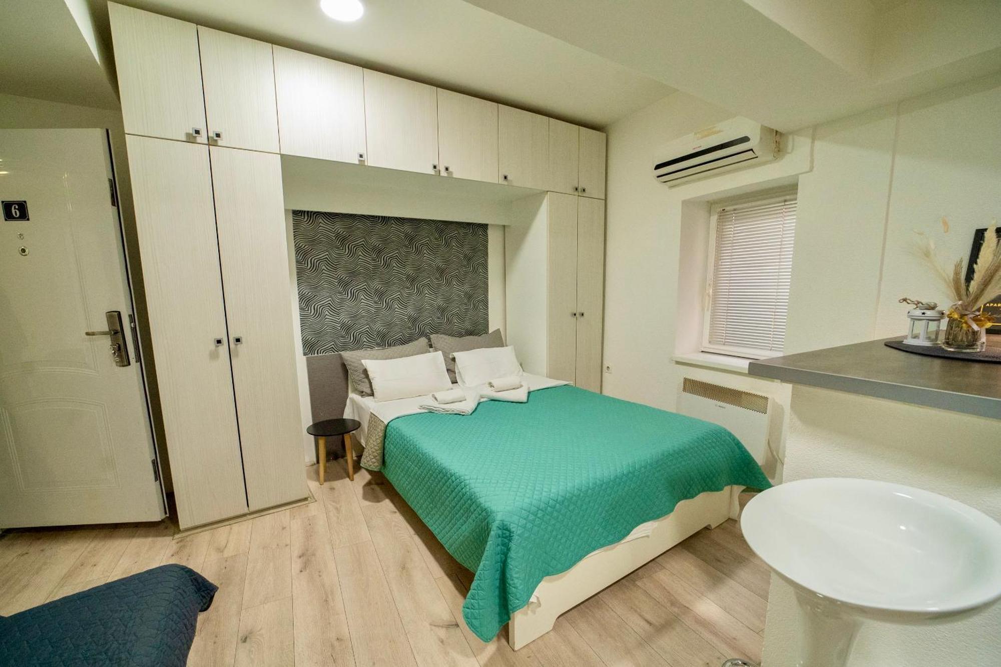 קרגיובאק Apartmani Aleksandra U Centru Grada מראה חיצוני תמונה