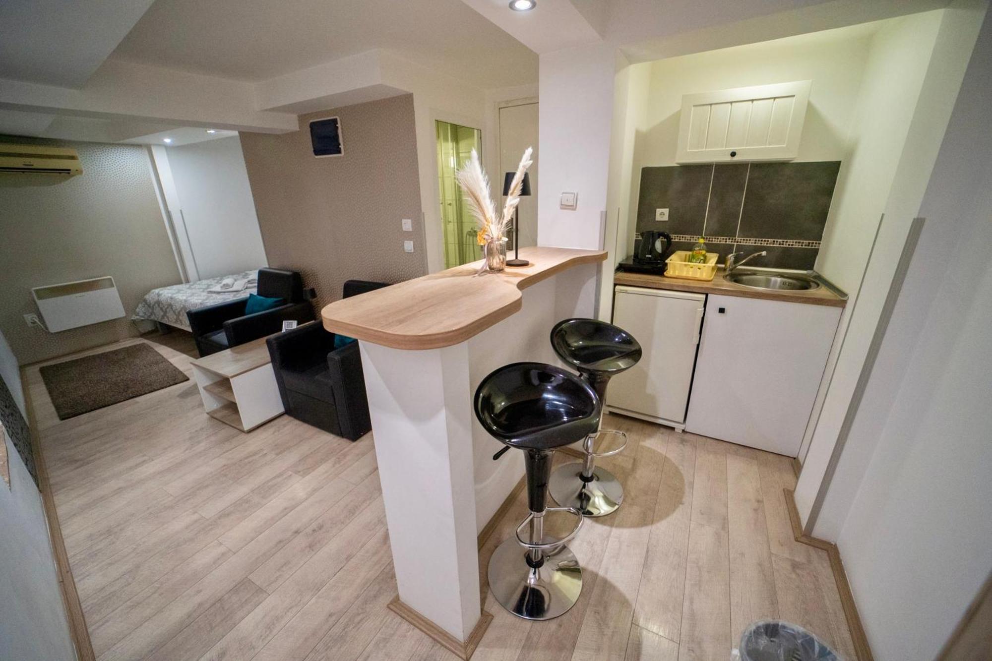 קרגיובאק Apartmani Aleksandra U Centru Grada מראה חיצוני תמונה