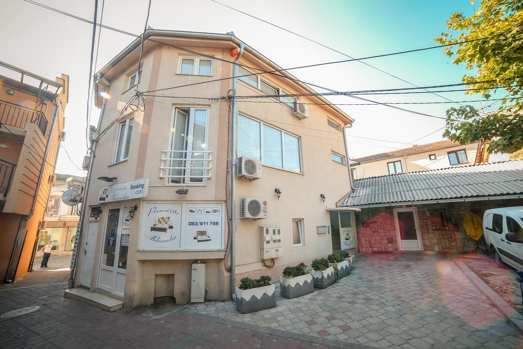 קרגיובאק Apartmani Aleksandra U Centru Grada מראה חיצוני תמונה